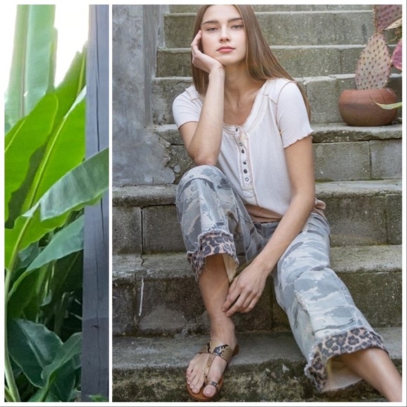 *RE-STOCK* The Original CAM-LEO Distressed Pants - Picture 7 of 16